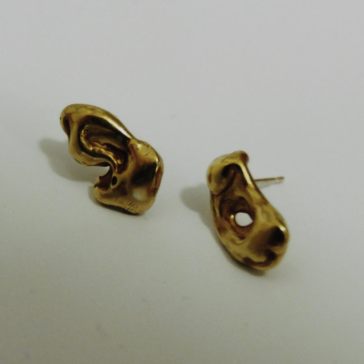 Tension pool earrings