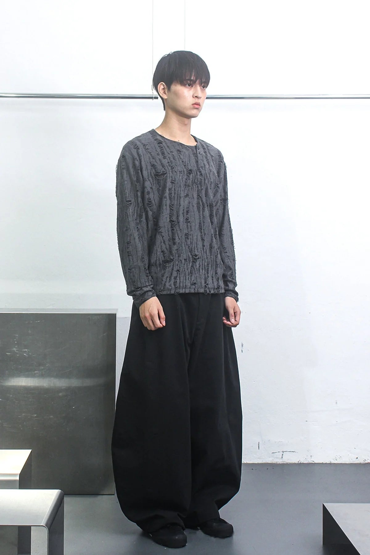 (T) Crossline henley neck long sleeve black