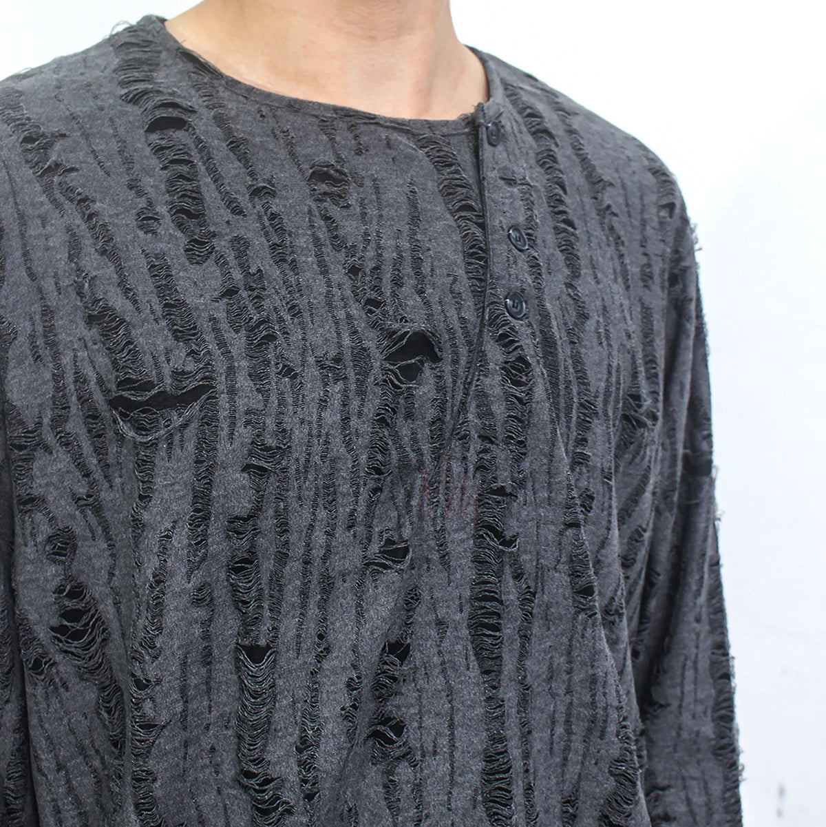 (T) Crossline henley neck long sleeve black