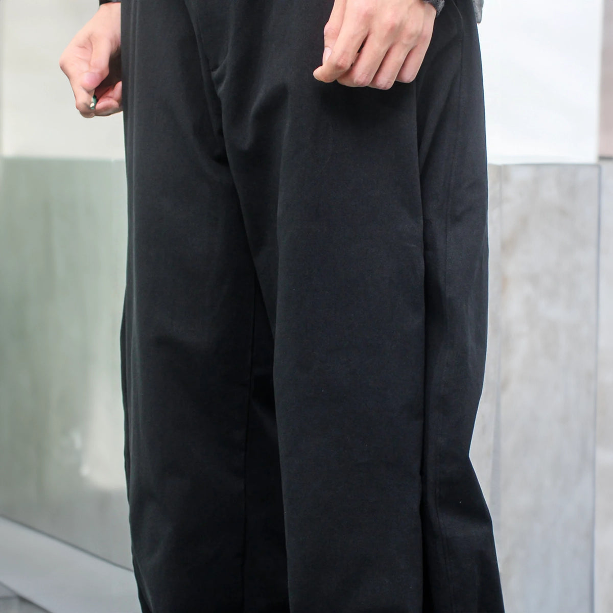 Magnetic curved pants charcoal