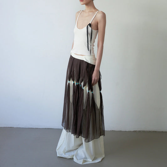 The curtain trousers