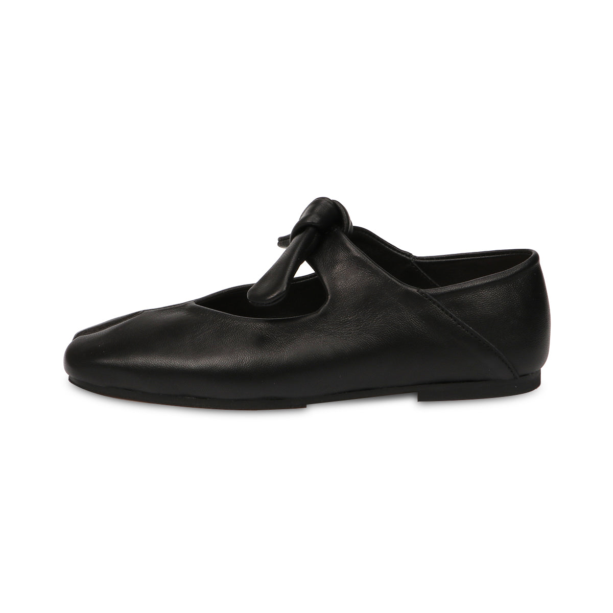 Maki lamb skin flats