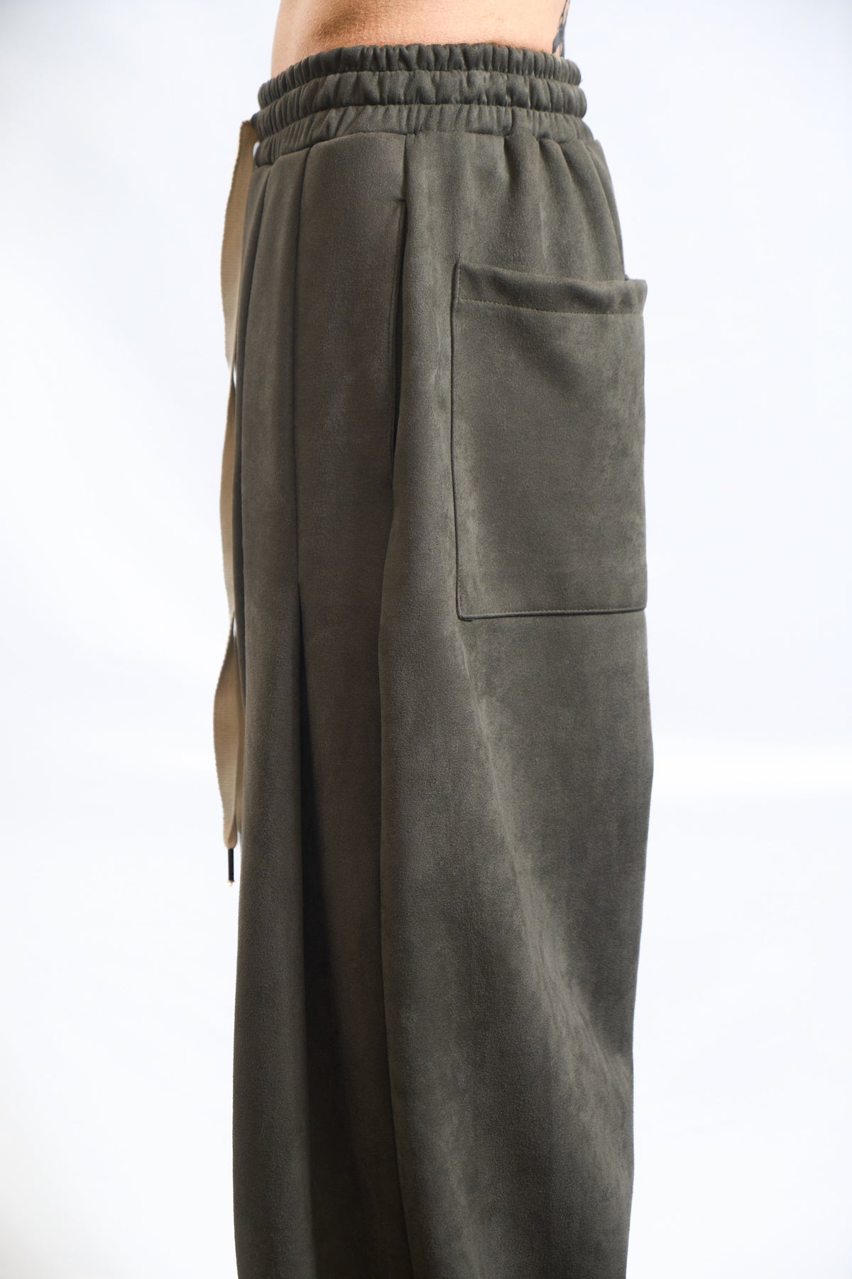 Suede Touch Relaxed Pants Olive