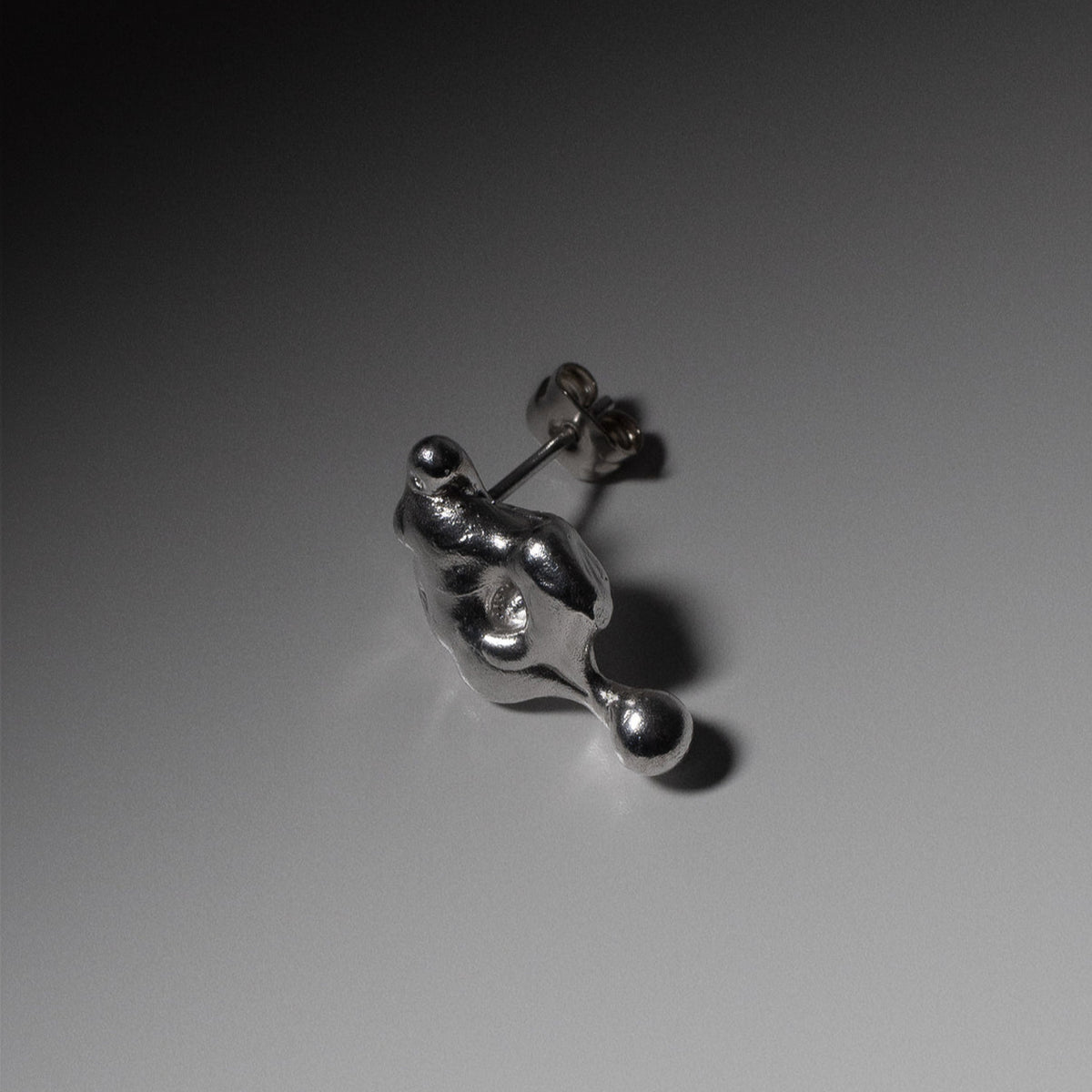 Emanate earring