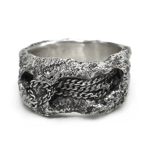 Exposed chain ring