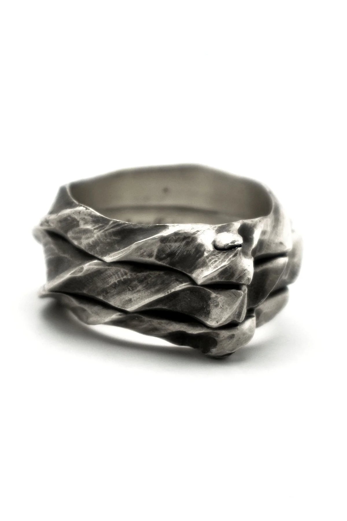 Strata ring