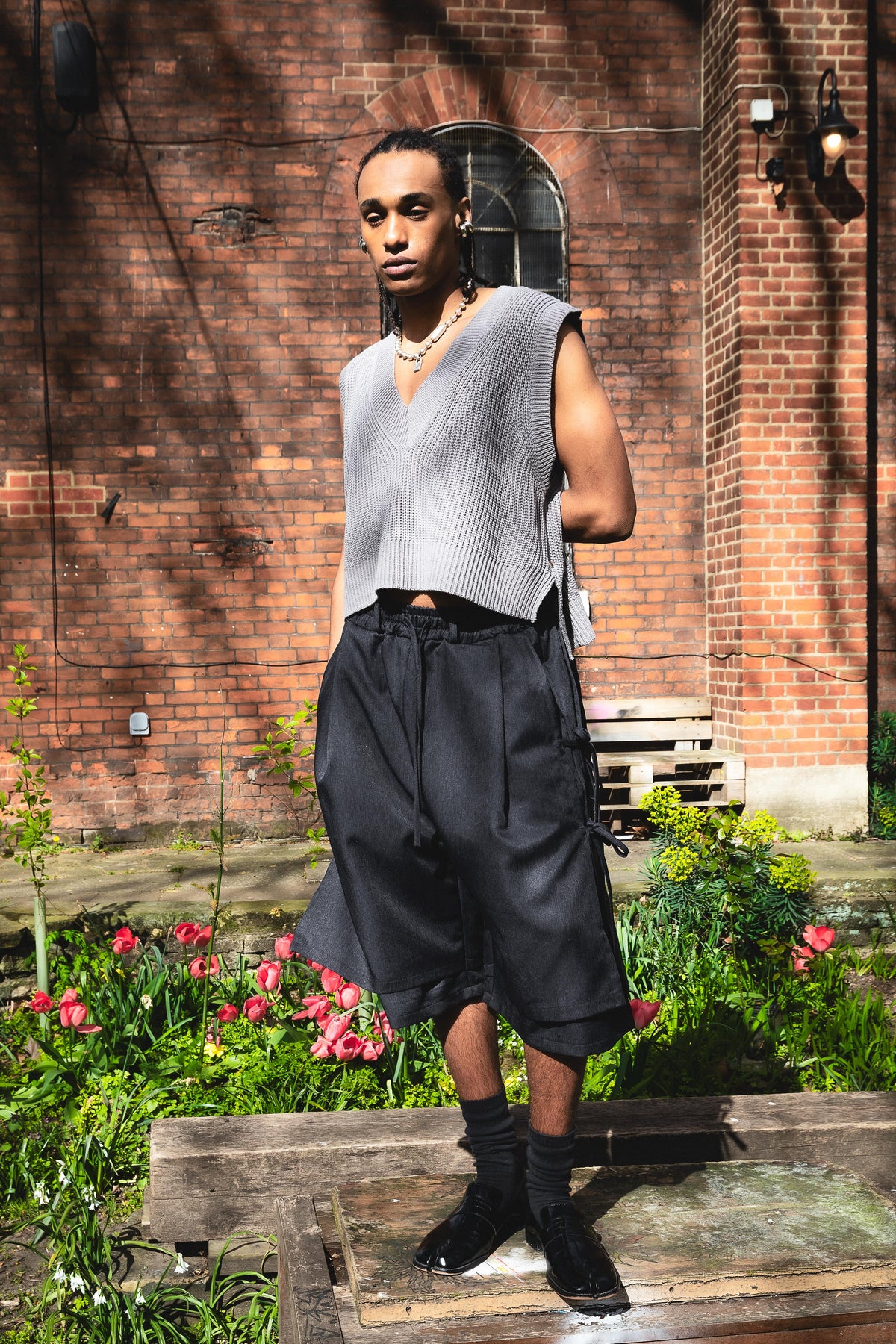 Layered knit vest grey