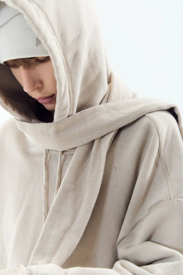Dyed raw-edged hoodie with linen  muffler ivory