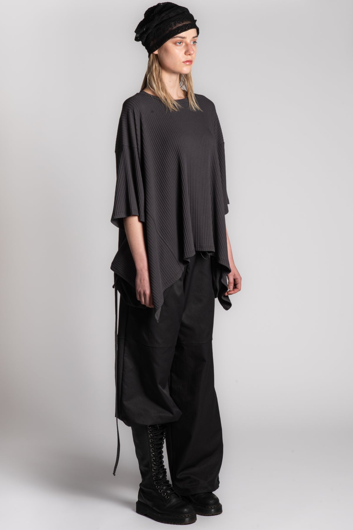 Black wide pocket pants