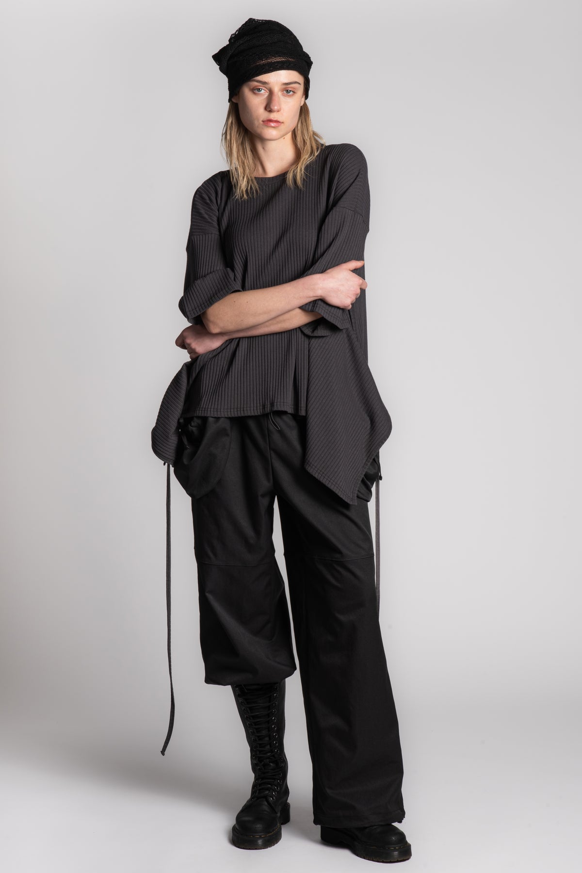 Dark grey ribbed wrap around half sleeves