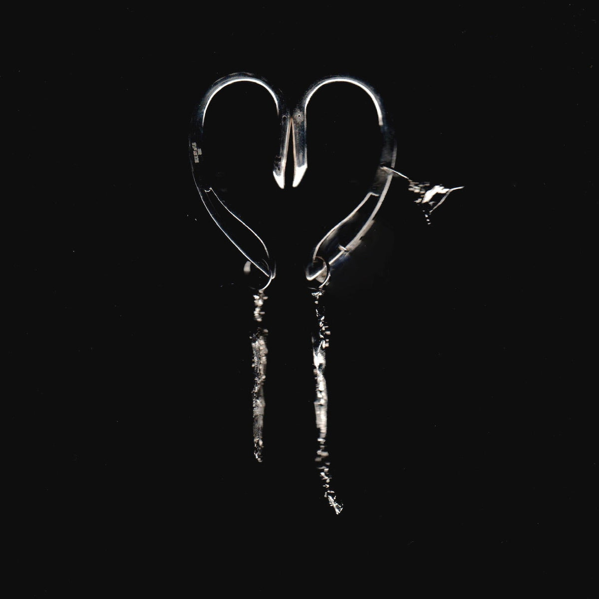 Cocoon earring 03