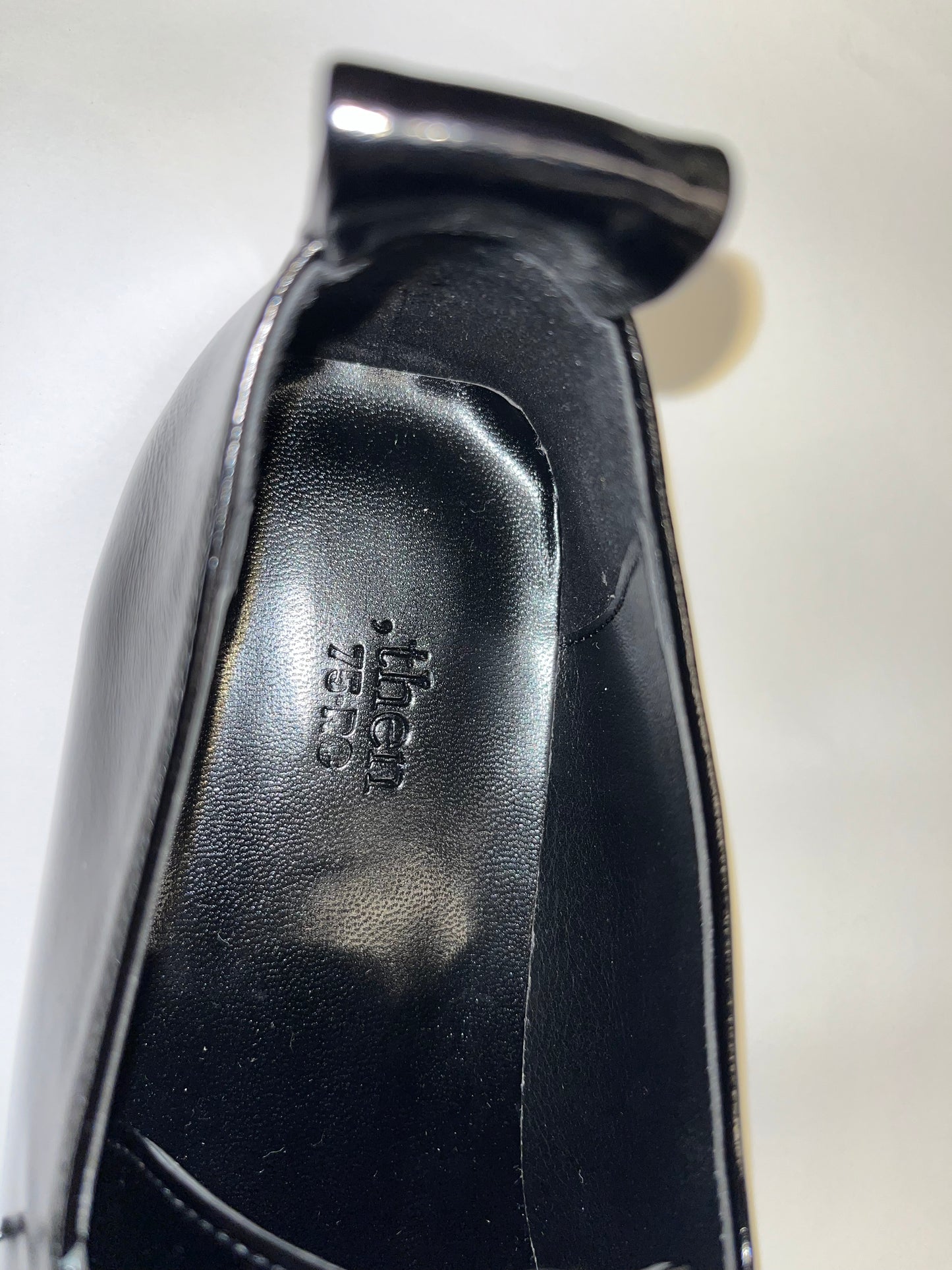 London loafer black