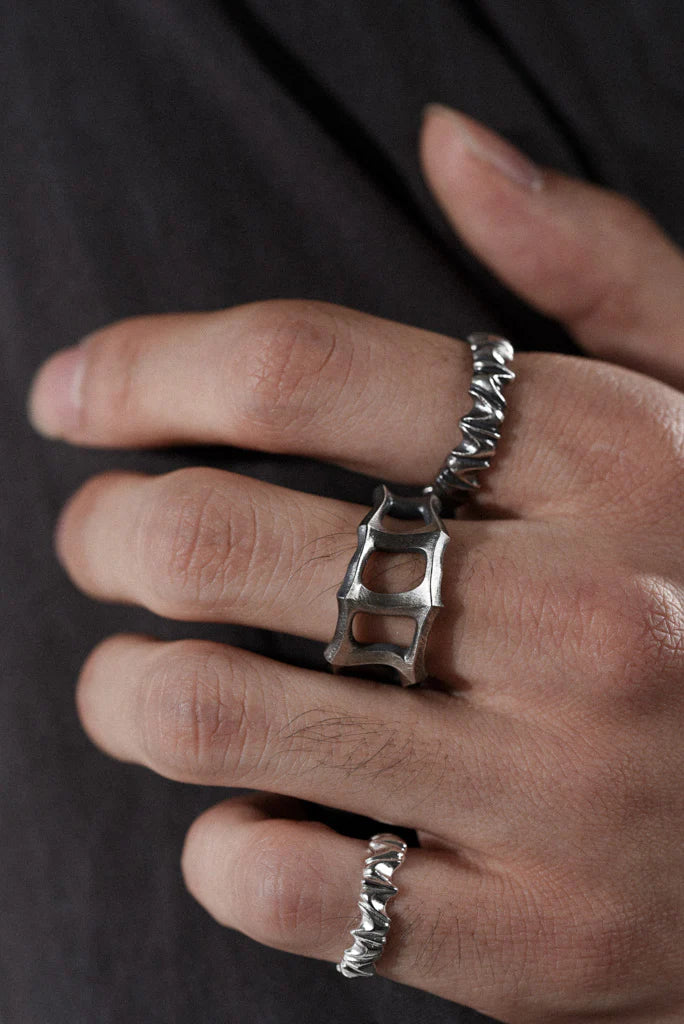 Cuspid ring