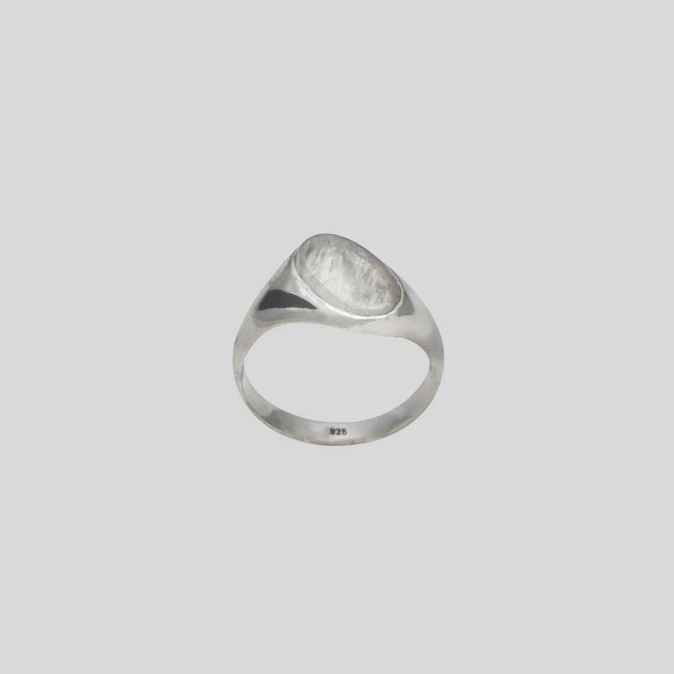 Twisted signet 101 Moonstone