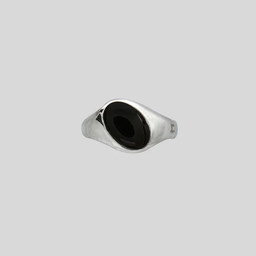 Twisted signet 101 Black onyx