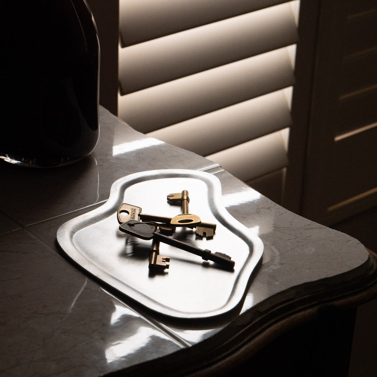 Crystal tray
