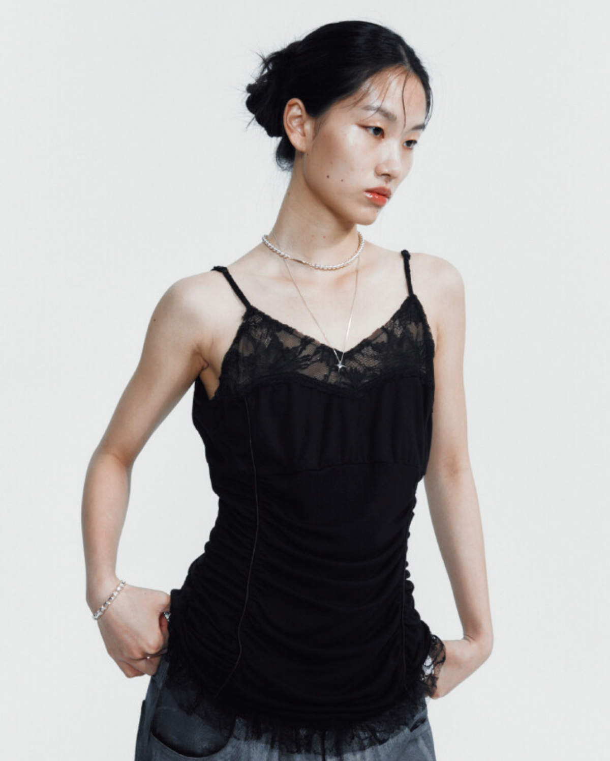 Bamboo lace sleeveless top black