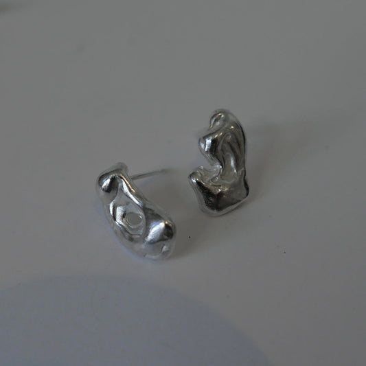 Tension pool earrings