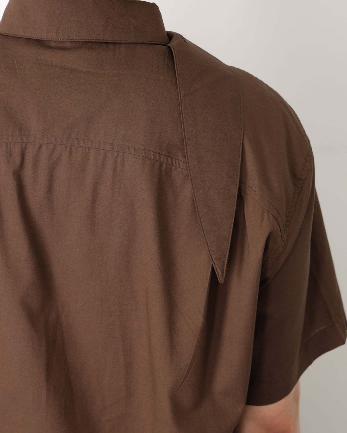 Tail collar shirt_ver balance(brown)