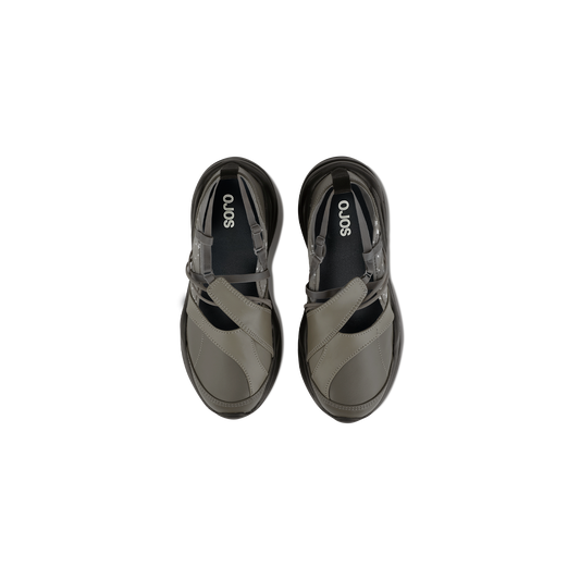 Strap toe sneakers stone brown